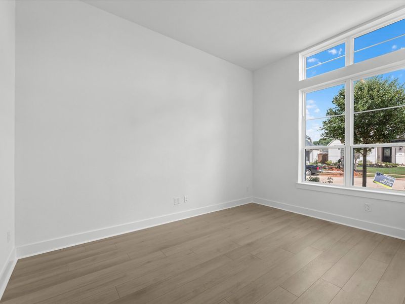 Spacious, unfurnished interior of a new home in Clopton Farms, Montgomery (Image 17).