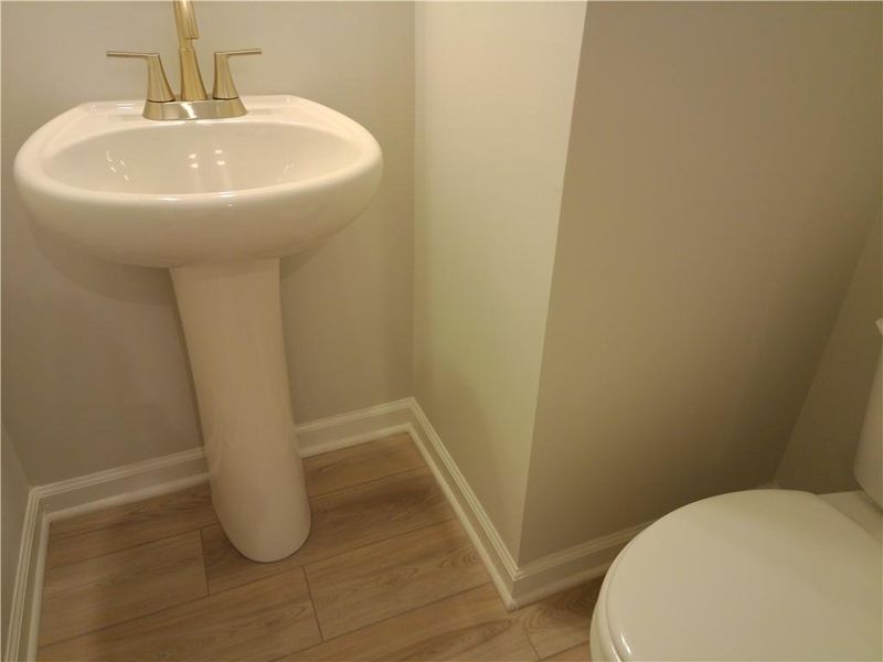 Close-up of interior finishes inside a home in Lake Shore, Winder (Image 13).