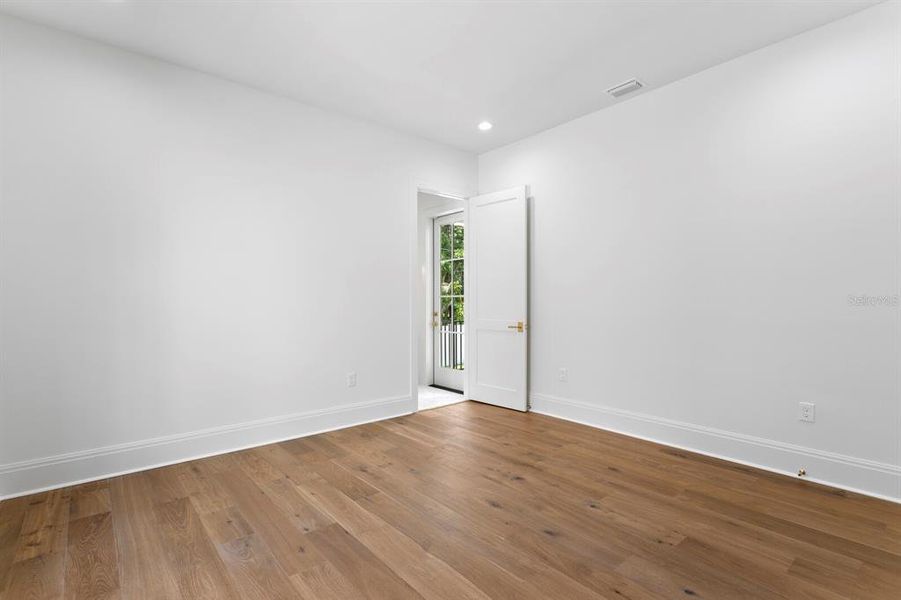 Spacious, unfurnished interior of a new home in , Tampa (Image 77). Spacious, unfurnished interior of a new home in , Tampa (Image 77).