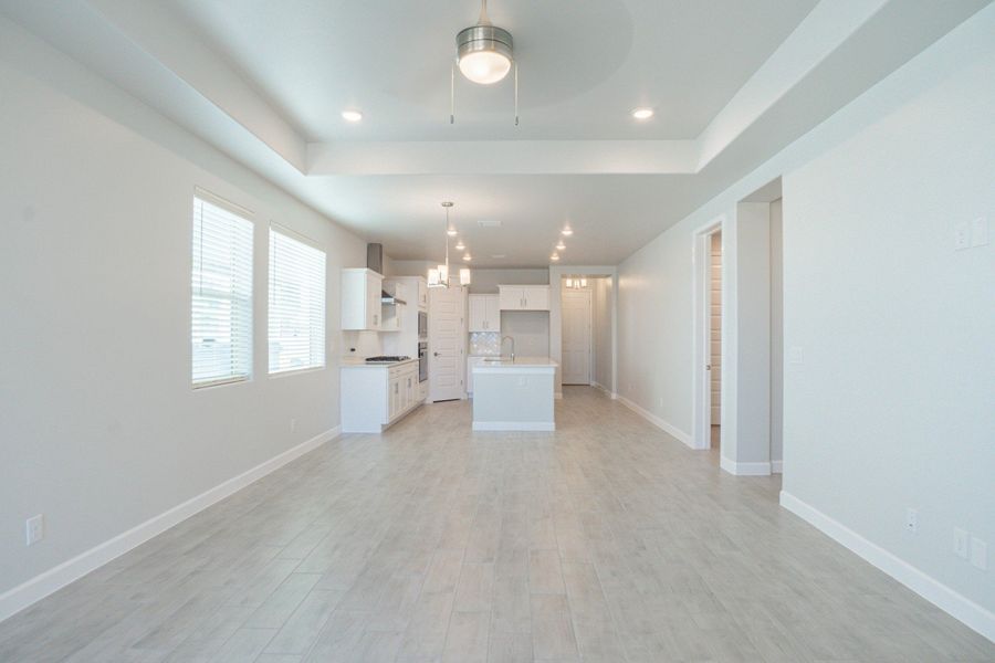 Spacious, unfurnished interior of a new home in Paseo Del Este, El Paso (Image 16).