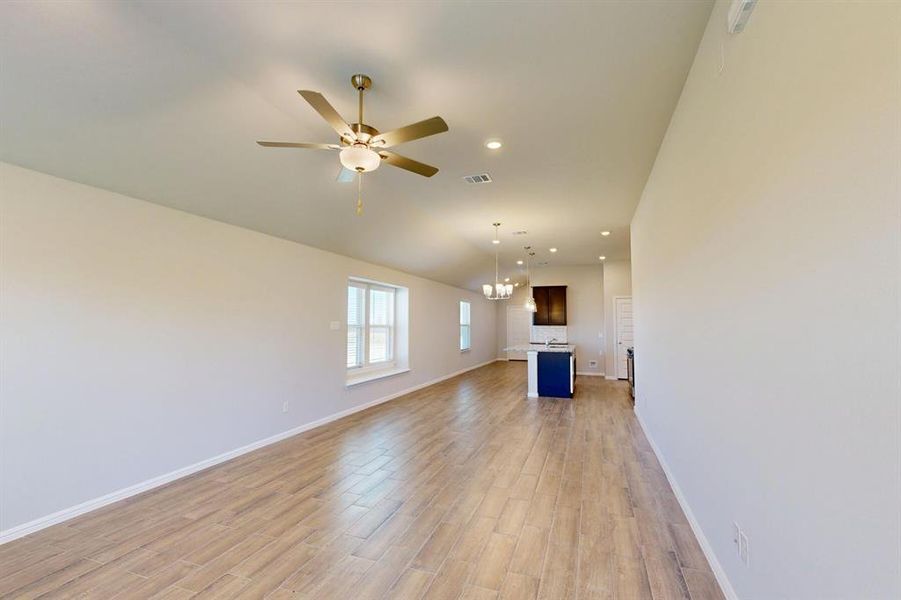 Spacious, unfurnished interior of a new home in Mobberly Farms, Pilot Point (Image 14).
