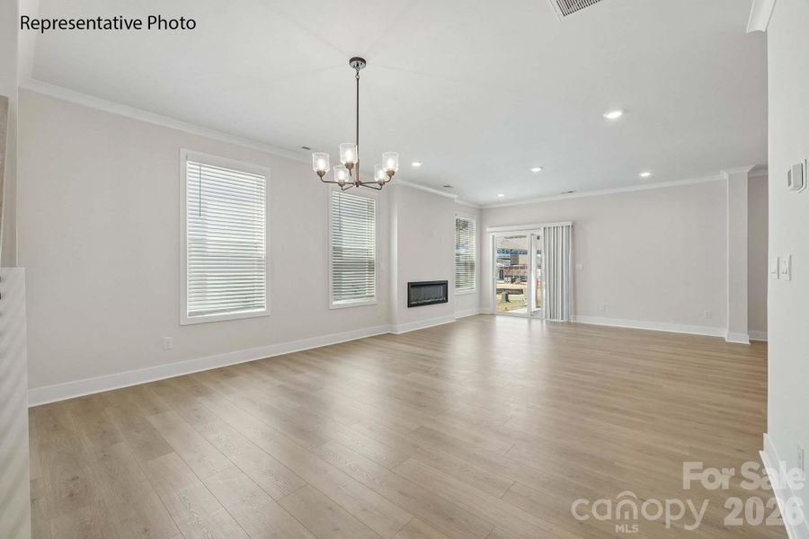 Spacious, unfurnished interior of a new home in Oak Grove Hill, Huntersville (Image 13).
