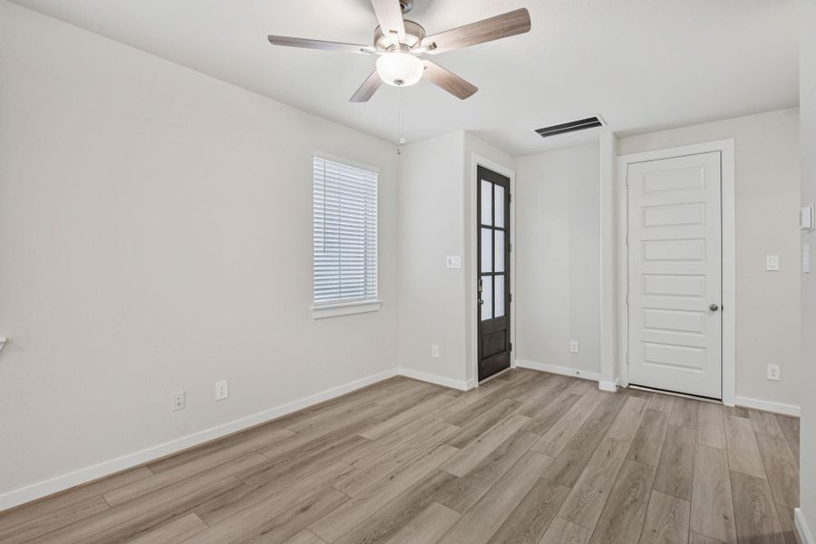 Spacious, unfurnished interior of a new home in Spring Brook Village - City Series, Houston (Image 20). Spacious, unfurnished interior of a new home in Spring Brook Village - City Series, Houston (Image 20).