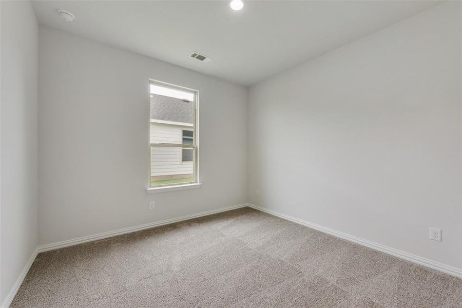 Spacious, unfurnished interior of a new home in Creekside of Crowley, Crowley (Image 23).