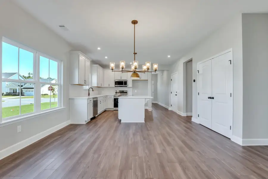 Sherwood – Dining Area View Toward Kitchen
