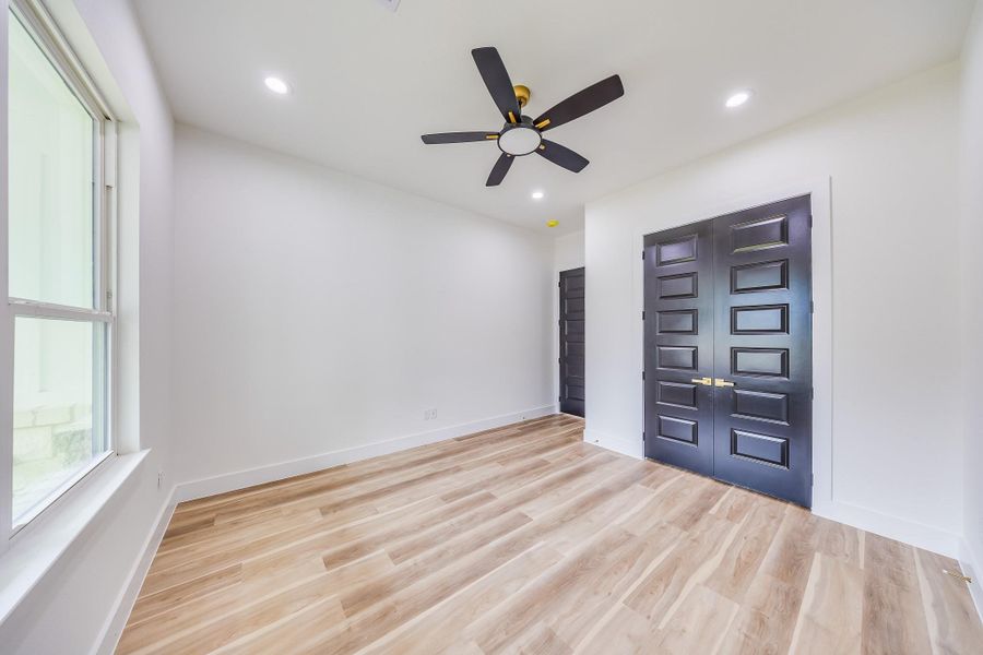 Bright and versatile secondary bedroom—perfect as a guest room, office, or personal retreat. Bright and versatile secondary bedroom—perfect as a guest room, office, or personal retreat.