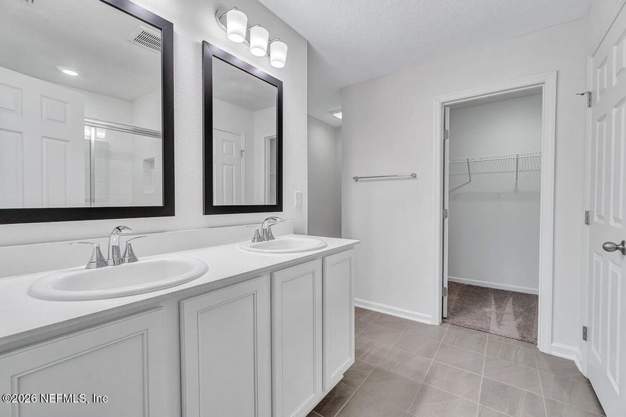 Furnished interior view inside a new home in Panther Creek, Jacksonville (Image 5).