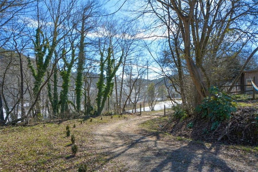 Natural landscape and outdoor views near in Talking Rock (Image 44). Natural landscape and outdoor views near in Talking Rock (Image 44).