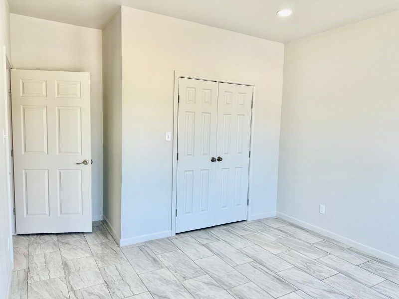 Spacious, unfurnished interior of a new home in , Cleveland (Image 10).