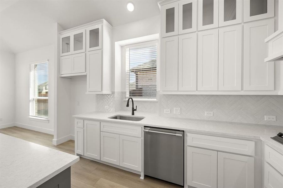 2201 Phoebe- Kitchen-2