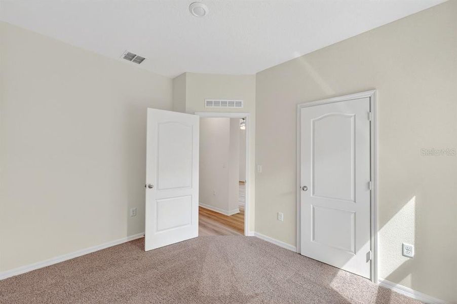 Spacious, unfurnished interior of a new home in , Deltona (Image 32).