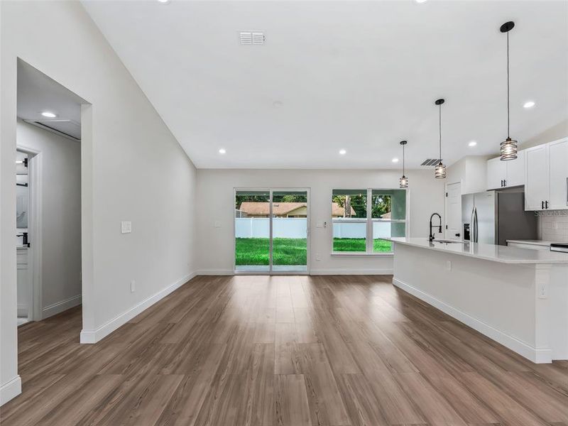 Spacious, unfurnished interior of a new home in , Ocala (Image 34).