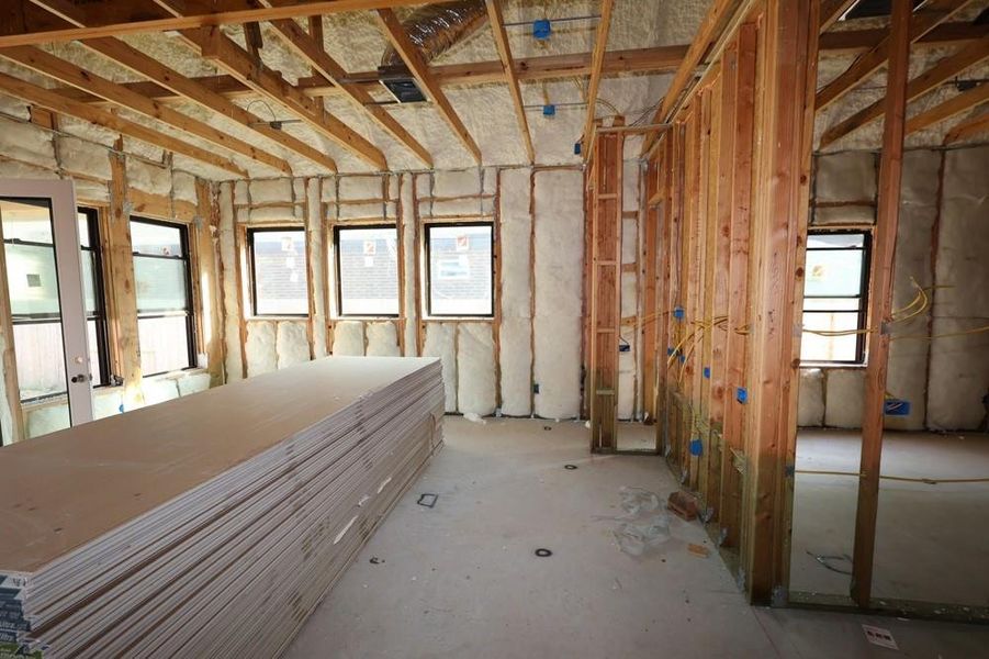 Spacious, unfurnished interior of a new home in Riceland 60’ Homesites, Mont Belvieu (Image 6). Spacious, unfurnished interior of a new home in Riceland 60’ Homesites, Mont Belvieu (Image 6).