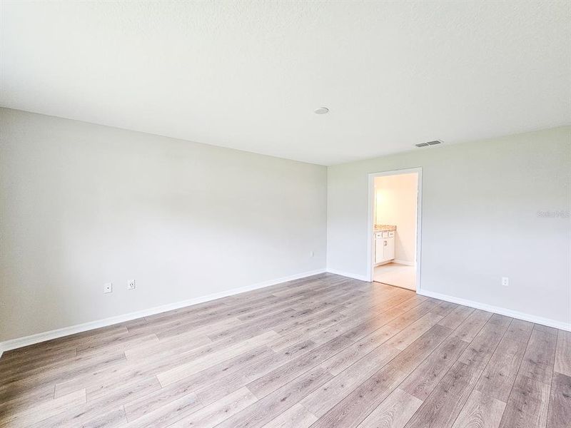 Spacious, unfurnished interior of a new home in , Palm Coast (Image 28).