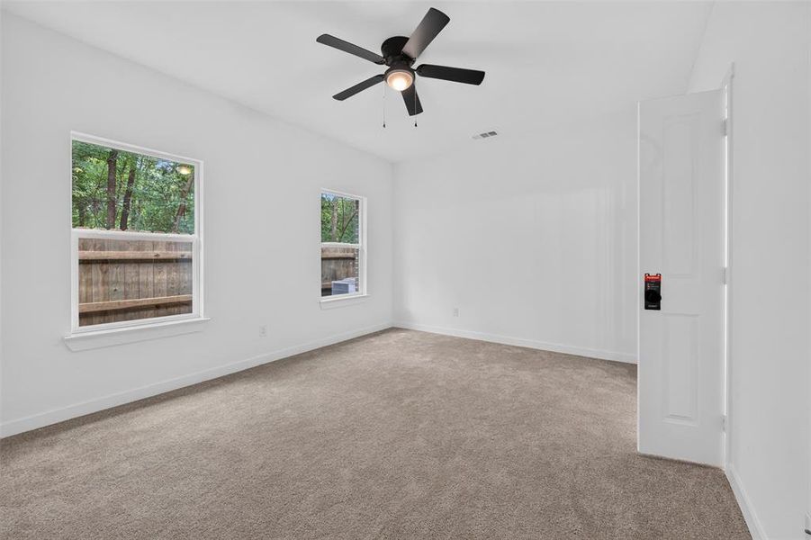 Spacious, unfurnished interior of a new home in , Mabank (Image 11).