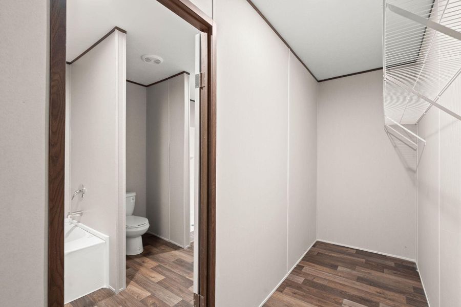 Spacious, unfurnished interior of a new home in , St. George (Image 29).