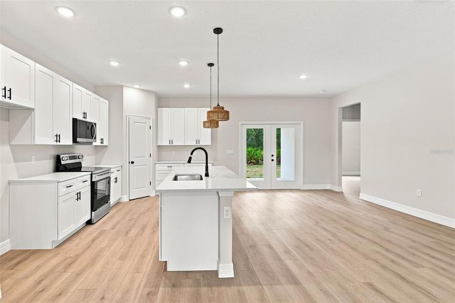 Furnished interior view inside a new home in , Eustis (Image 14).