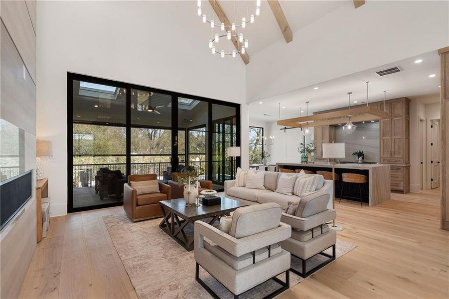 Image 52 of a home in .