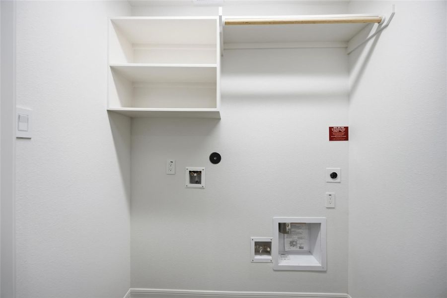 Spacious, unfurnished interior of a new home in , Houston (Image 14).