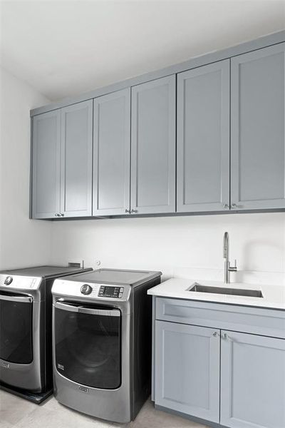 Furnished interior view inside a new home in , Dallas (Image 26).