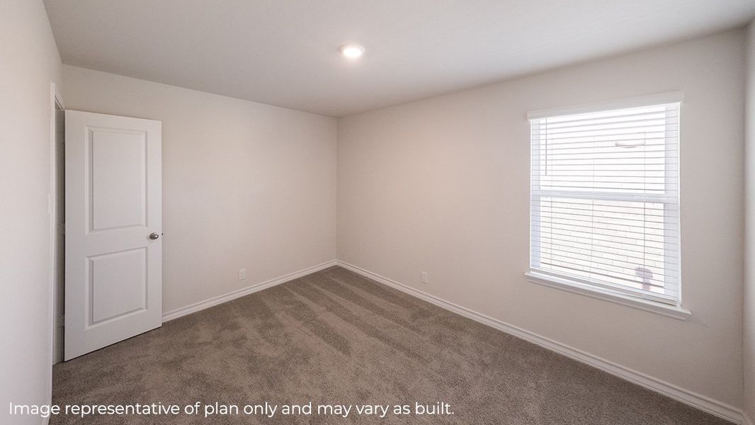 Spacious, unfurnished interior of a new home in Terra Vista, Lubbock (Image 16).