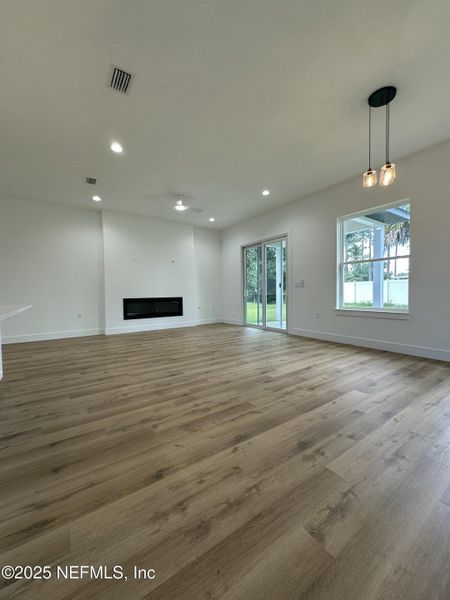 Spacious, unfurnished interior of a new home in , Palm Coast (Image 28).