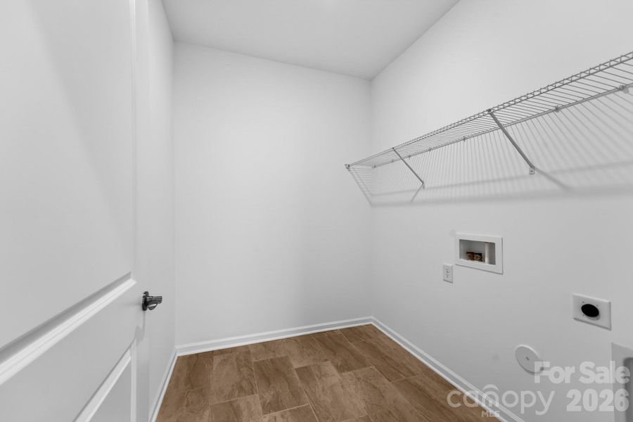 Spacious, unfurnished interior of a new home in Roselyn, Lancaster (Image 20). Spacious, unfurnished interior of a new home in Roselyn, Lancaster (Image 20).