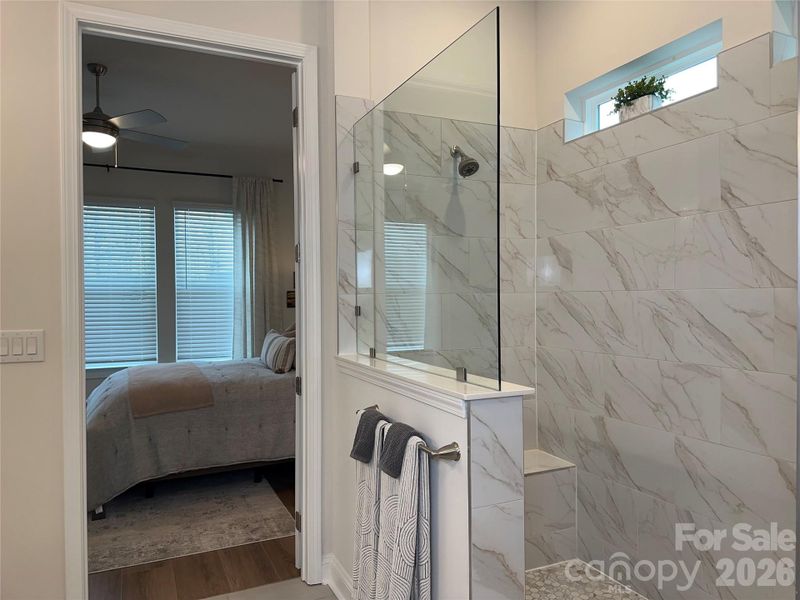 Super Shower w/ Seat