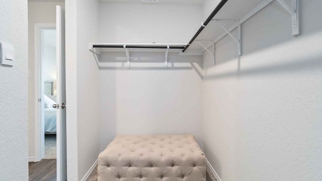 Image 19 representing the Barton by D.R. Horton in Watermark, Alvin, TX.