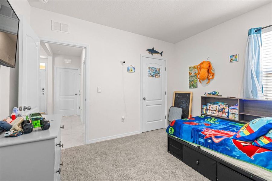 Furnished interior view inside a new home in , Bartow (Image 36).