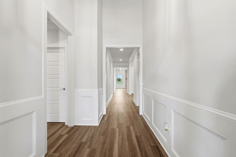 Spacious, unfurnished interior of a new home in Weybridge, Burlington (Image 40).