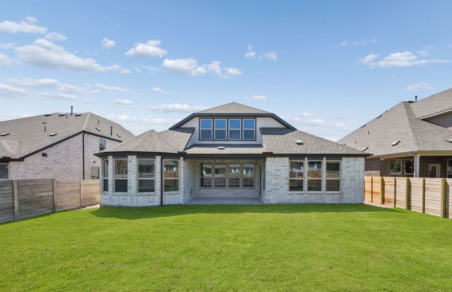 Exterior details and patio area of a home in Bluffview Reserve, Leander (Image 4).