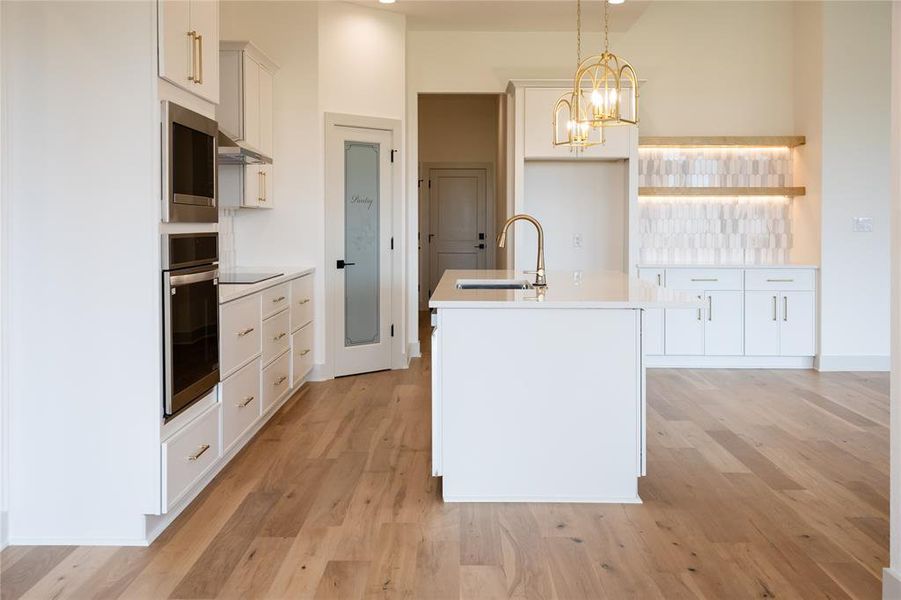 Furnished interior view inside a new home in , Hewitt (Image 6).