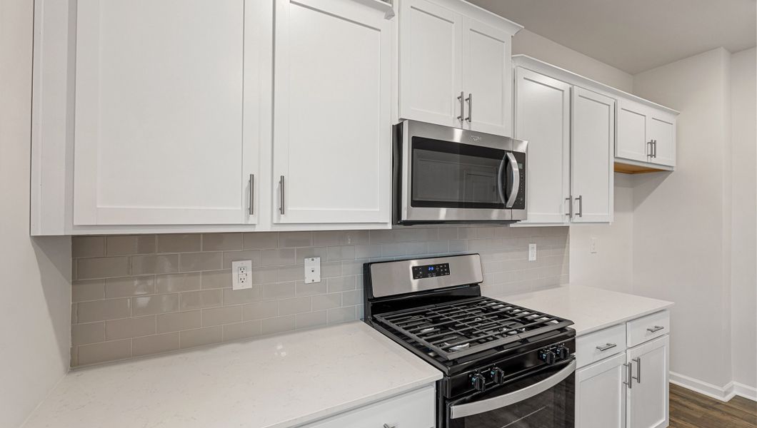 Furnished interior view inside a new home in Hunters Ridge, Woodruff (Image 9).