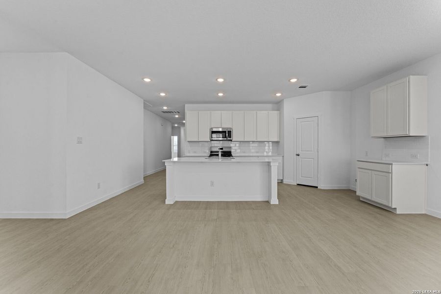 Spacious, unfurnished interior of a new home in Grace Valley, Marion (Image 14).