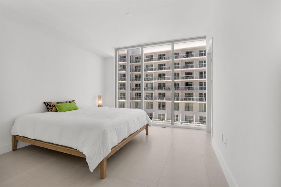 151 N Seabreeze Blvd unit 504-35 151 N Seabreeze Blvd unit 504-35