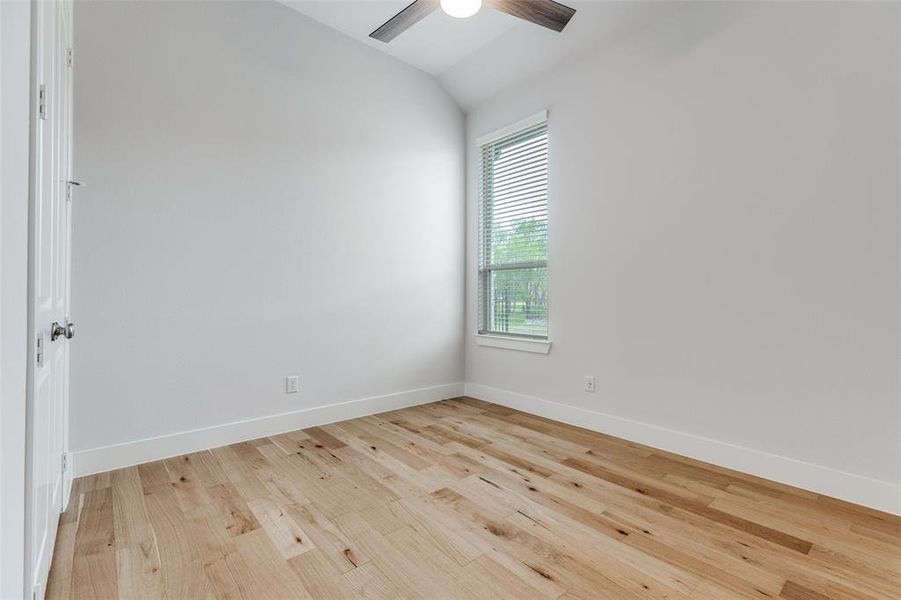 Spacious, unfurnished interior of a new home in Mantua Point, Van Alstyne (Image 20).