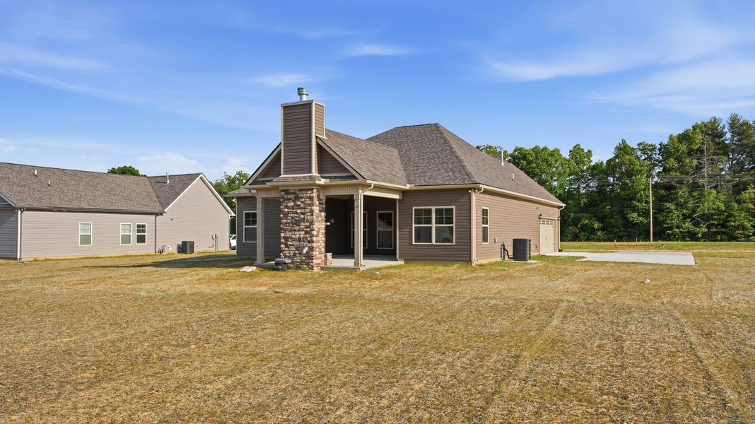 Exterior details and patio area of a home in Stillwater, Tullahoma (Image 21).