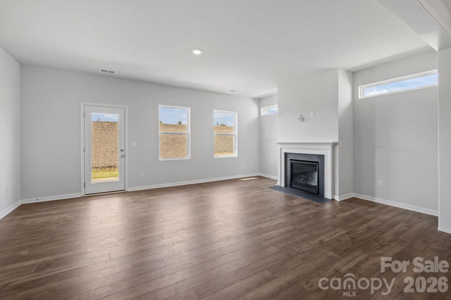 Spacious, unfurnished interior of a new home in McFarland Estates, York (Image 23).