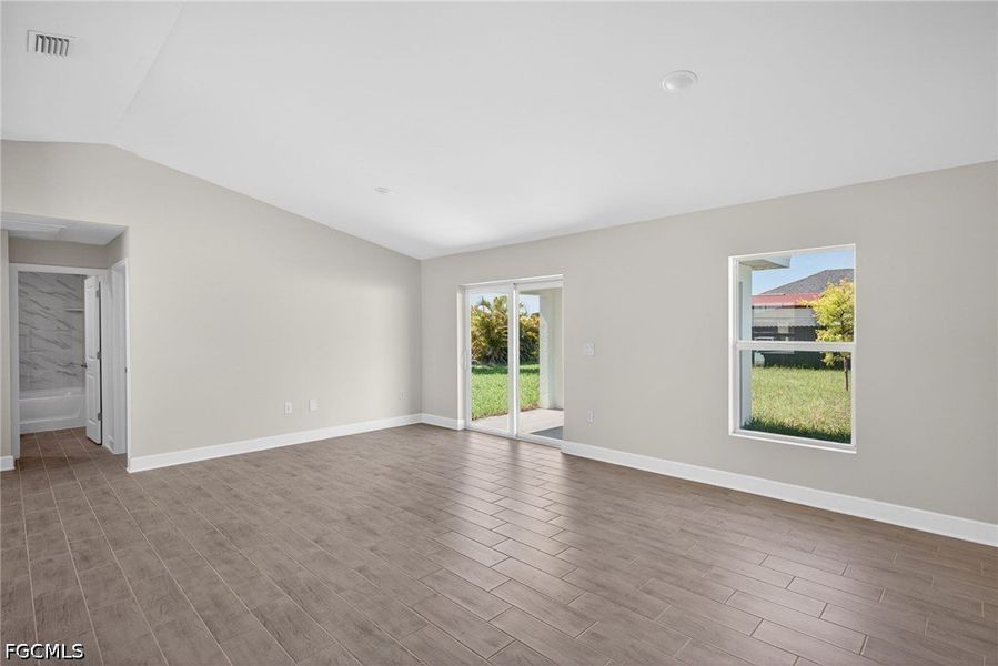 Spacious, unfurnished interior of a new home in Cape Coral, Cape Coral (Image 14). Spacious, unfurnished interior of a new home in Cape Coral, Cape Coral (Image 14).
