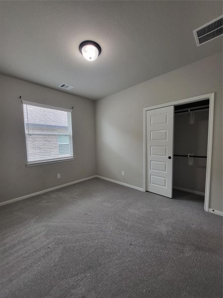 Spacious, unfurnished interior of a new home in Lexington Heights, Willis (Image 15).