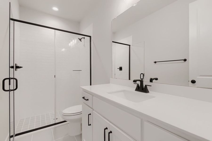 11729 Wildwood - Full Bathroom