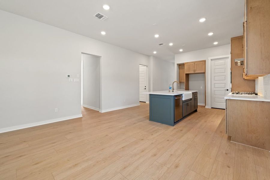 Spacious, unfurnished interior of a new home in Arbor Collection At Wolf Ranch, Georgetown (Image 25).