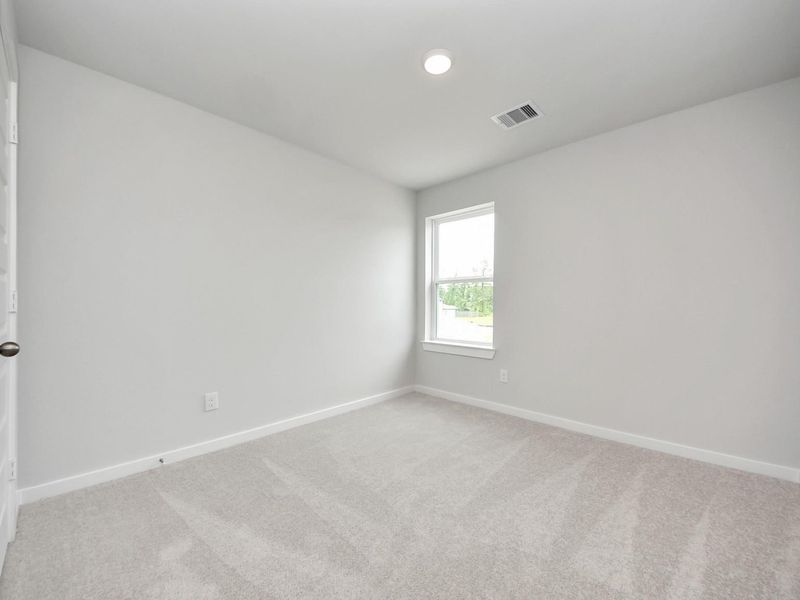 Spacious, unfurnished interior of a new home in The Villages at WestPointe, Dayton (Image 29).