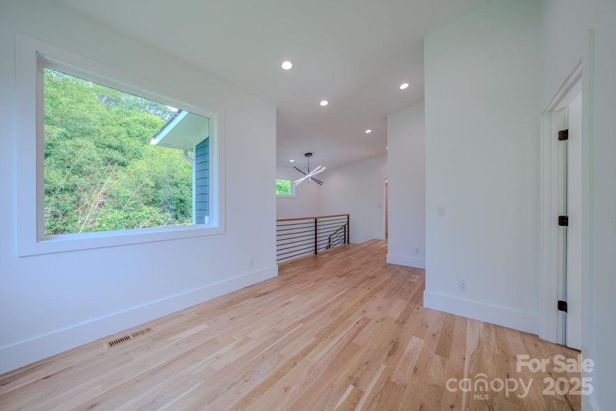 Second Floor Loft/Office