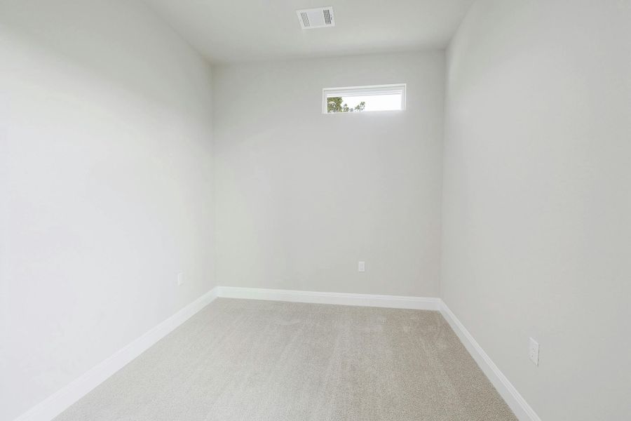 Image 16 of a home in Lago Vista.