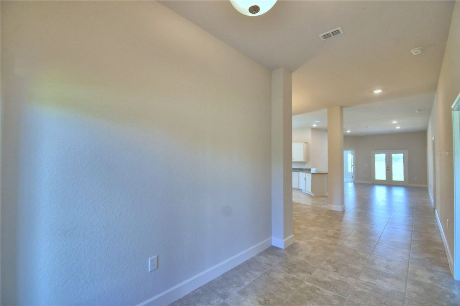 Spacious, unfurnished interior of a new home in Cadence Crossing, Auburndale (Image 17).