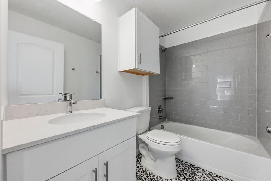 Image 30 of a home in East Parke. Image 30 of a home in East Parke.