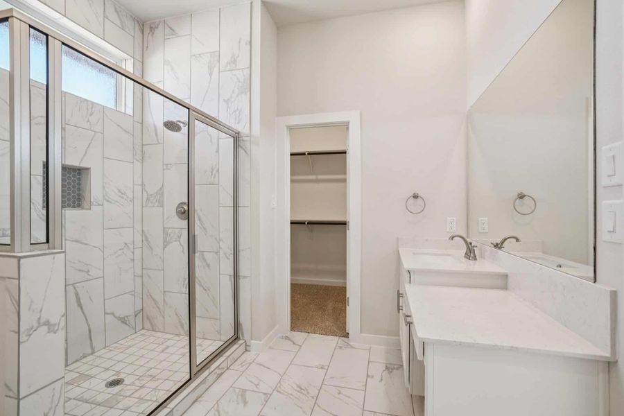 Furnished interior view inside a new home in Meyer Ranch, New Braunfels (Image 14).