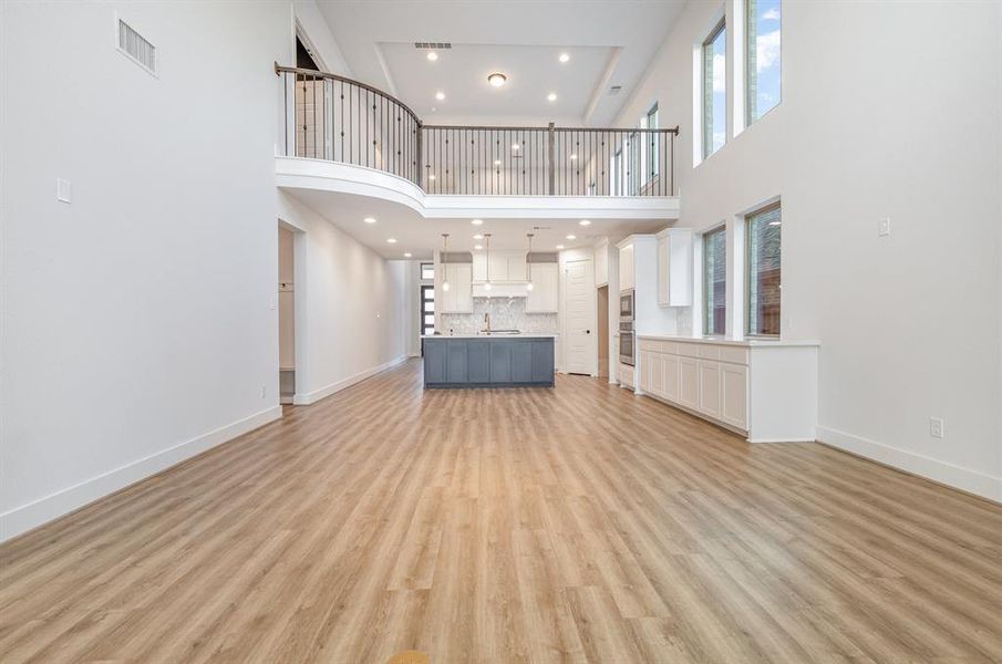 Spacious, unfurnished interior of a new home in Cambridge Crossing 50', Celina (Image 25).